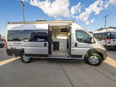 2027 Thor Motor Coach Tellaro photo 17