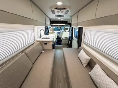2027 Thor Motor Coach Tellaro photo 5