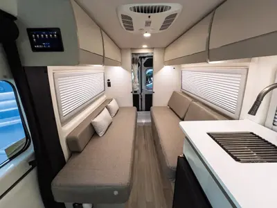 2027 Thor Motor Coach Tellaro photo 6