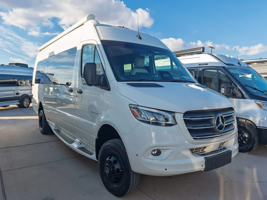 2027 Entegra Coach Insignia exterior