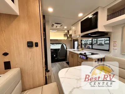 2027 Thor Motor Coach Four Winds photo 42