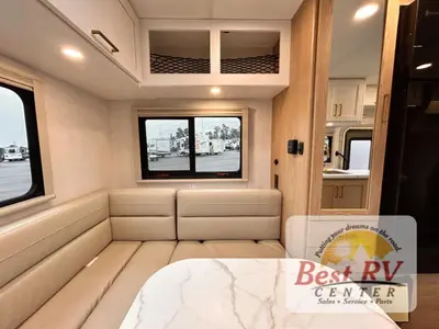 2027 Thor Motor Coach Four Winds photo 39