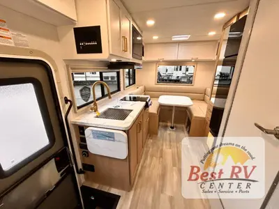 2027 Thor Motor Coach Four Winds photo 10