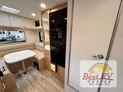 2027 Thor Motor Coach Four Winds photo 16