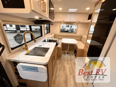 2027 Thor Motor Coach Four Winds photo 11
