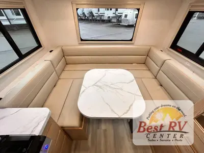 2027 Thor Motor Coach Four Winds photo 33
