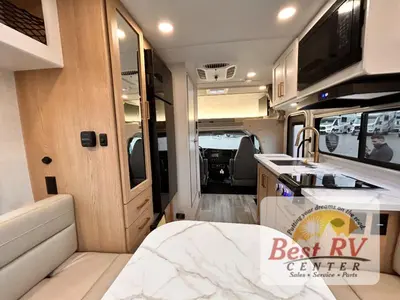 2027 Thor Motor Coach Four Winds photo 41