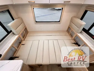 2027 Thor Motor Coach Four Winds photo 38