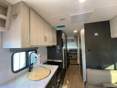 2027 Winnebago Sunflyer photo 15