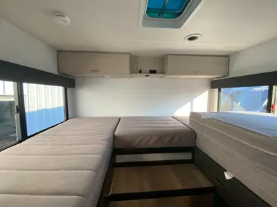2027 Winnebago Sunflyer photo 27