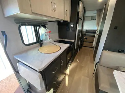 2027 Winnebago Sunflyer photo 16