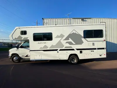 2027 Winnebago Sunflyer photo 7