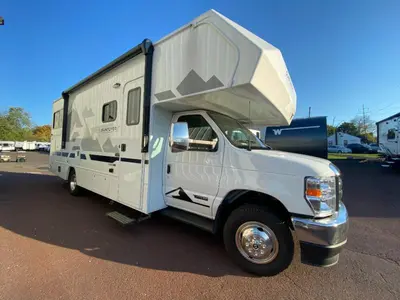 2027 Winnebago Sunflyer photo 12
