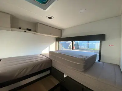 2027 Winnebago Sunflyer photo 28