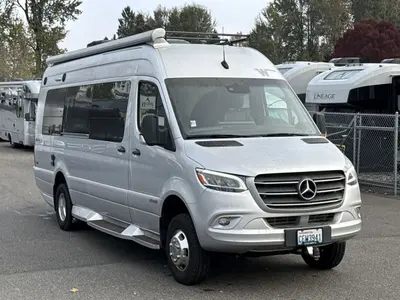 Used 2022 Winnebago Era 70A