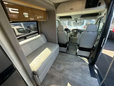 2017 Winnebago Era photo 39