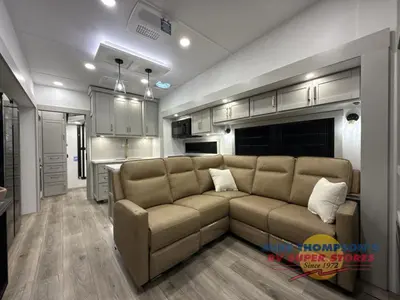 2026 Brinkley Model Z photo 17