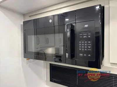 2026 Brinkley Model Z photo 28