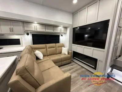 2026 Brinkley Model Z photo 19