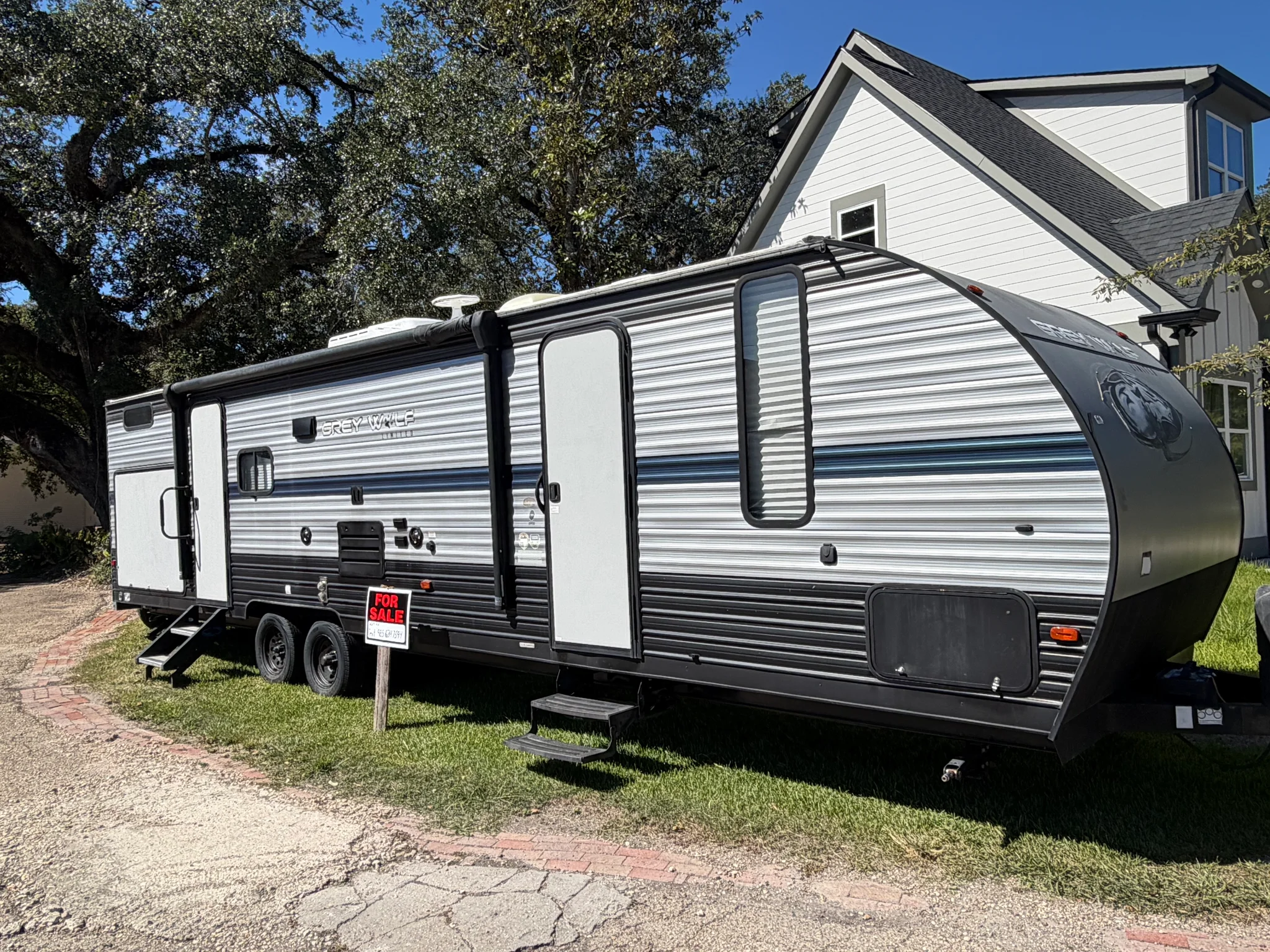 2019 FOREST RIVER GREY WOLF exterior