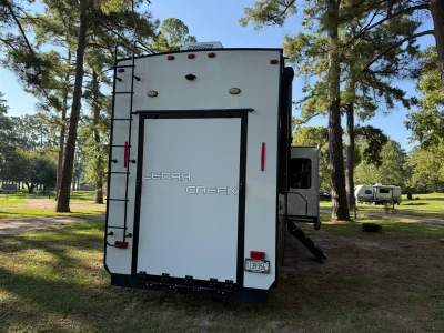 2021 FOREST RIVER CEDAR CREEK photo 22