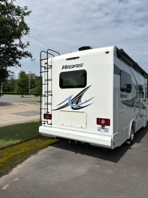 2023 THOR MOTOR COACH VEGAS photo 2