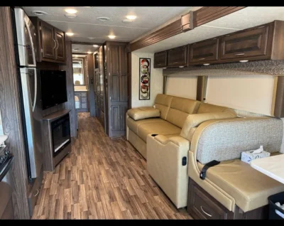 Used 2019 Coachmen Mirada 35LS