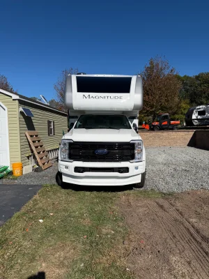 2026 THOR MOTOR COACH MAGNITUDE GRAND photo 3