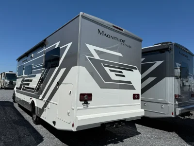2026 THOR MOTOR COACH MAGNITUDE GRAND photo 5