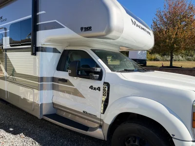 Used 2026 Thor Motor Coach Magnitude Grand L35
