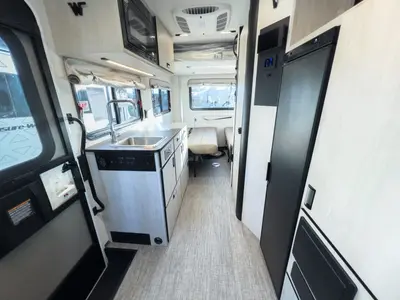 2027 Winnebago Resa IUH19DC photo 4
