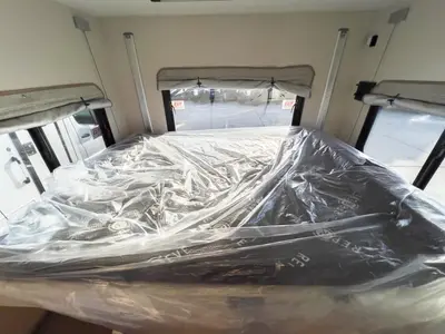 2027 Winnebago Resa IUH19DC photo 18