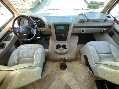 2020 Forest River Georgetown photo 2