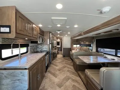 2020 Forest River Georgetown photo 5