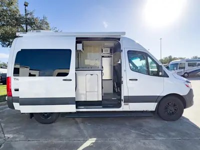 2023 Thor Motor Coach Tranquility photo 23