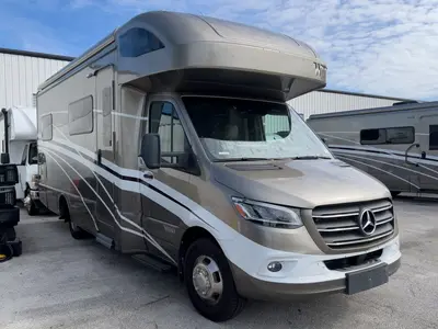 Used 2024 Winnebago View 24V