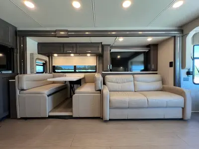 2023 Thor Motor Coach Palazzo photo 15
