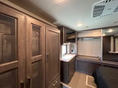 2023 Thor Motor Coach Palazzo photo 19