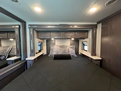 2023 Thor Motor Coach Palazzo photo 17