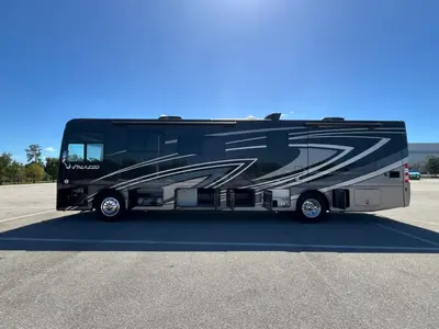 2023 Thor Motor Coach Palazzo photo 29