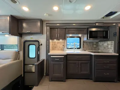 2023 Thor Motor Coach Palazzo photo 8