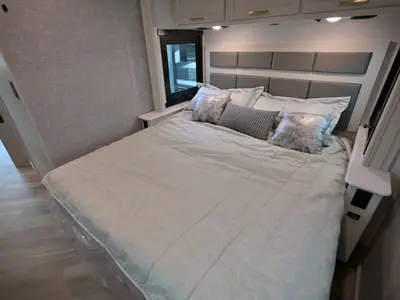 2027 Fleetwood Bounder photo 30