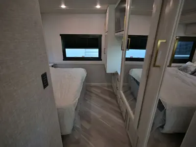 2027 Fleetwood Bounder photo 27