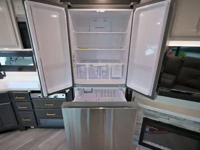 2027 Fleetwood Bounder photo 14