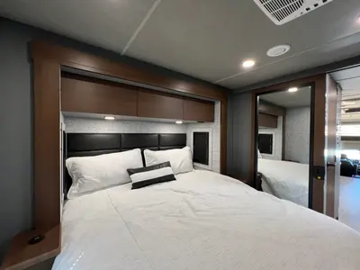 2027 Entegra Coach Accolade XT photo 15