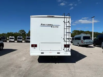 2026 Thor Motor Coach Freedom Elite photo 26