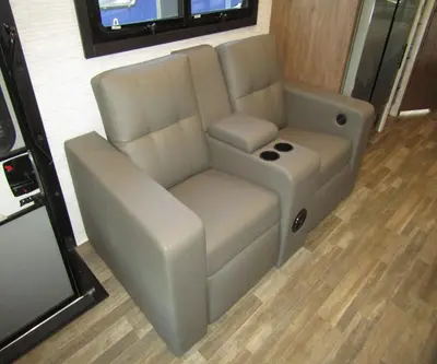 2025 Entegra Coach Esteem XL photo 11
