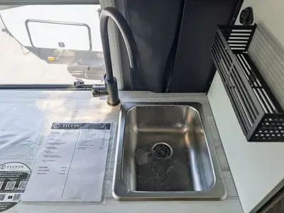 2026 Tiffin Motorhomes GH1 photo 11