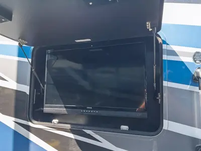 2024 Thor Motor Coach Magnitude photo 25