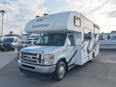 2021 Thor Motor Coach Chateau photo 28
